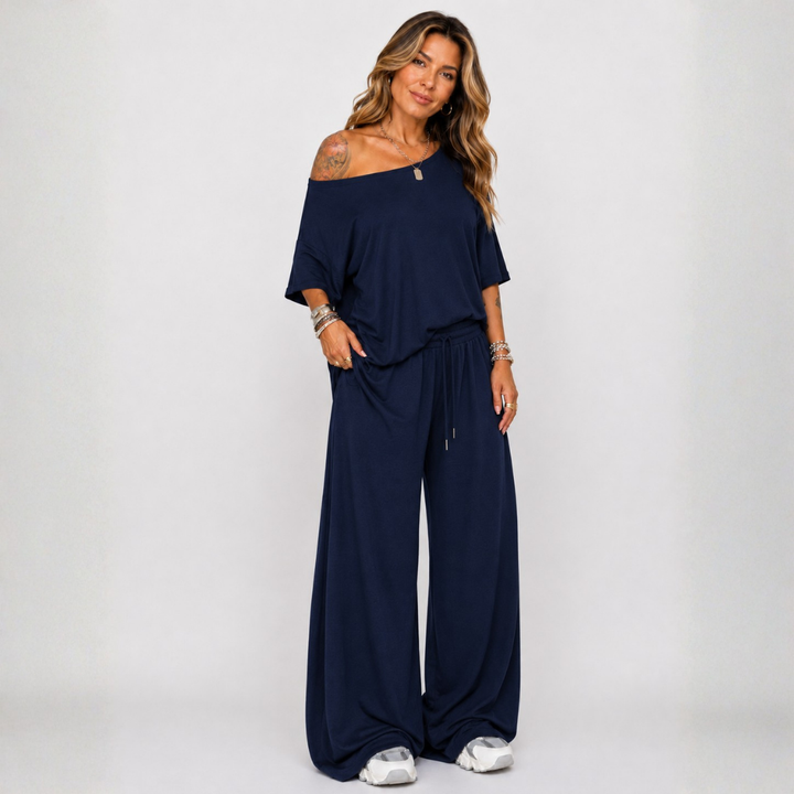 Emilia™ | Set with Top and Wide Trousers