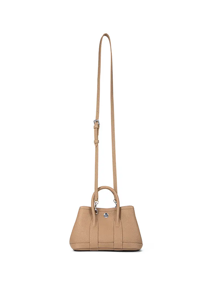 Léonore Paris Tote Bag