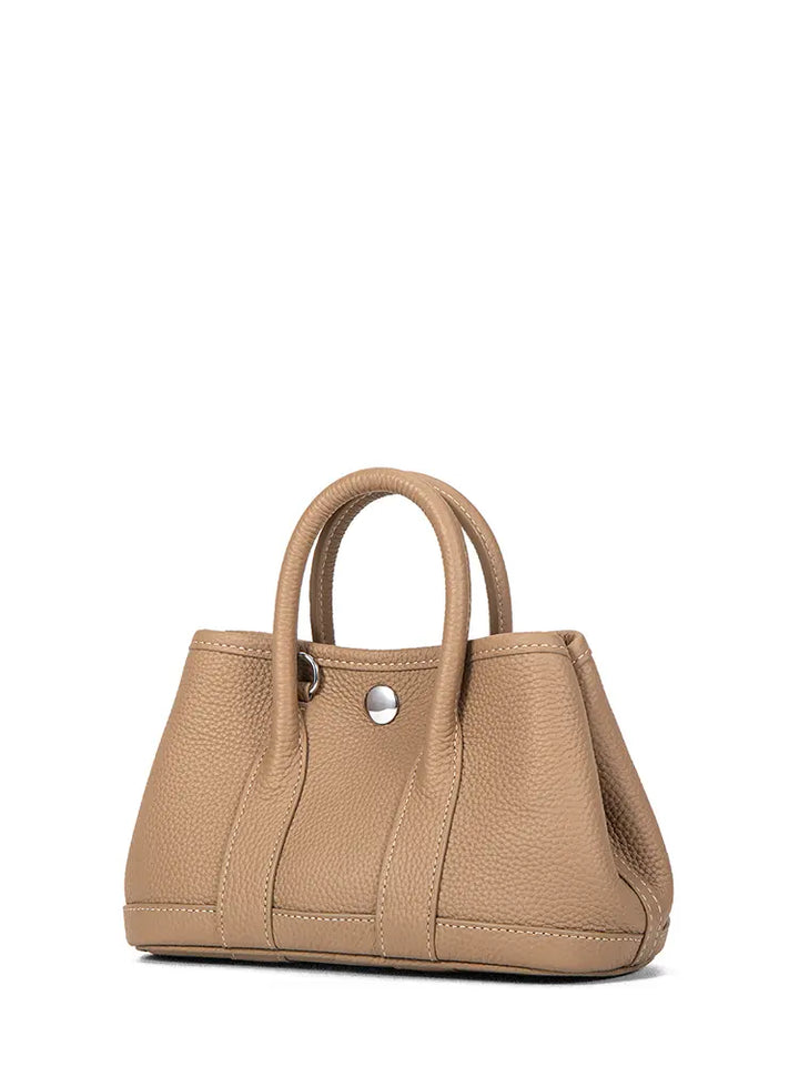 Léonore Paris Tote Bag