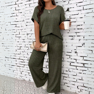 WAUNA™ - Casual Plus Size Short-Sleeve Top and Pants Set