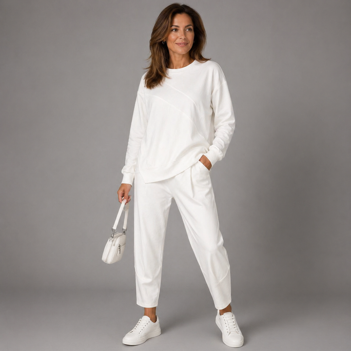 AMELIA | Casual Two-Piece Set with Round Neck and Long-Sleeves