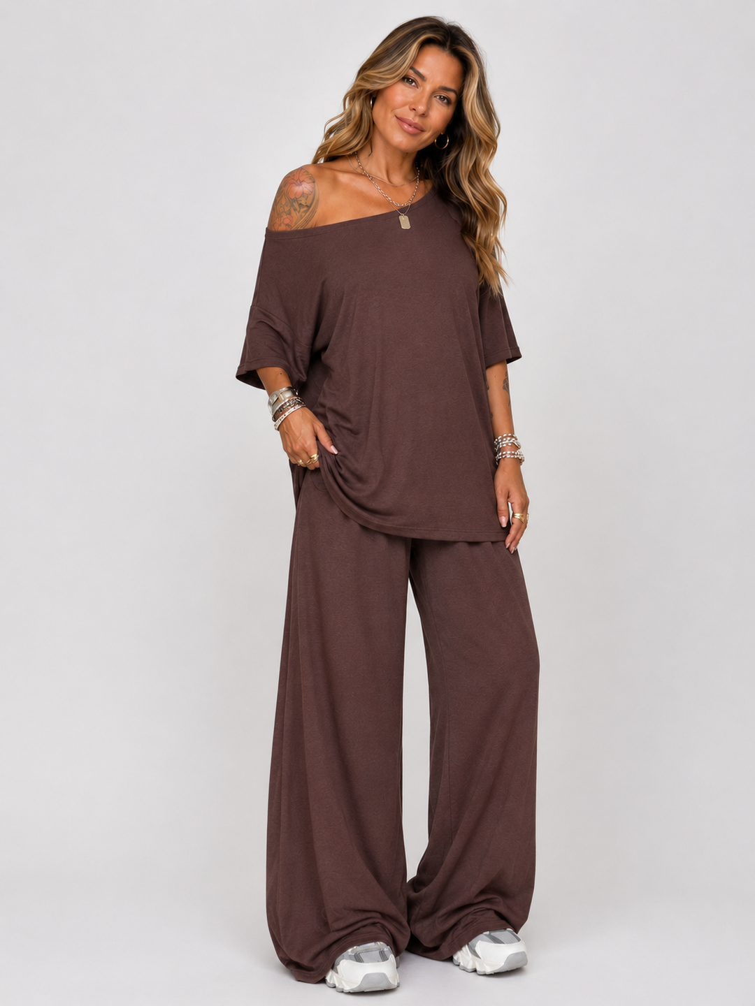 Emilia™ | Set with Top and Wide Trousers