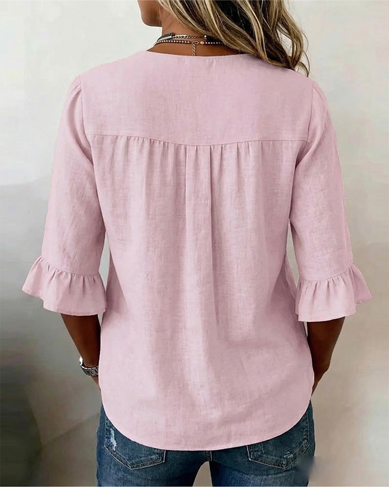 Mariana | V-Neck Blouse with Wooden Buttons and Ruffled Sleeves