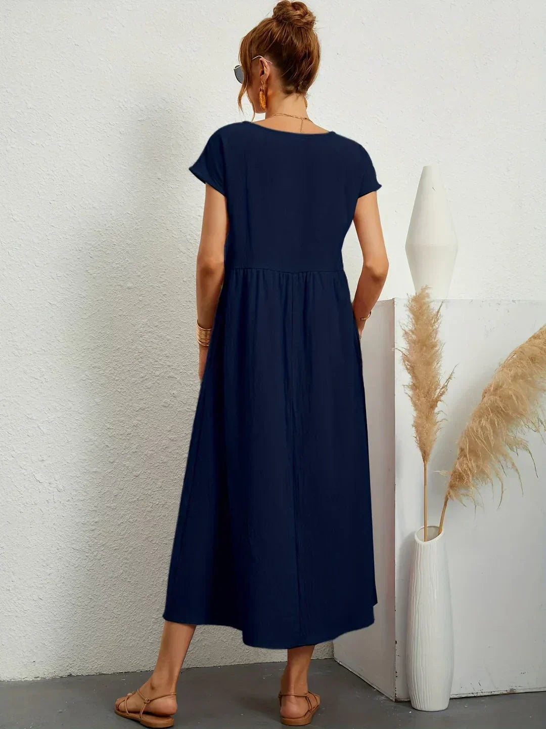 GABRIELLE™ - A Flowing Midi Dress with Timeless Elegance