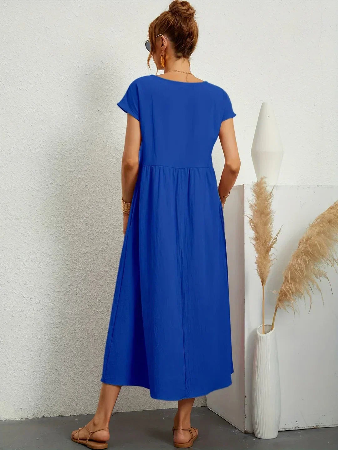 GABRIELLE™ - A Flowing Midi Dress with Timeless Elegance
