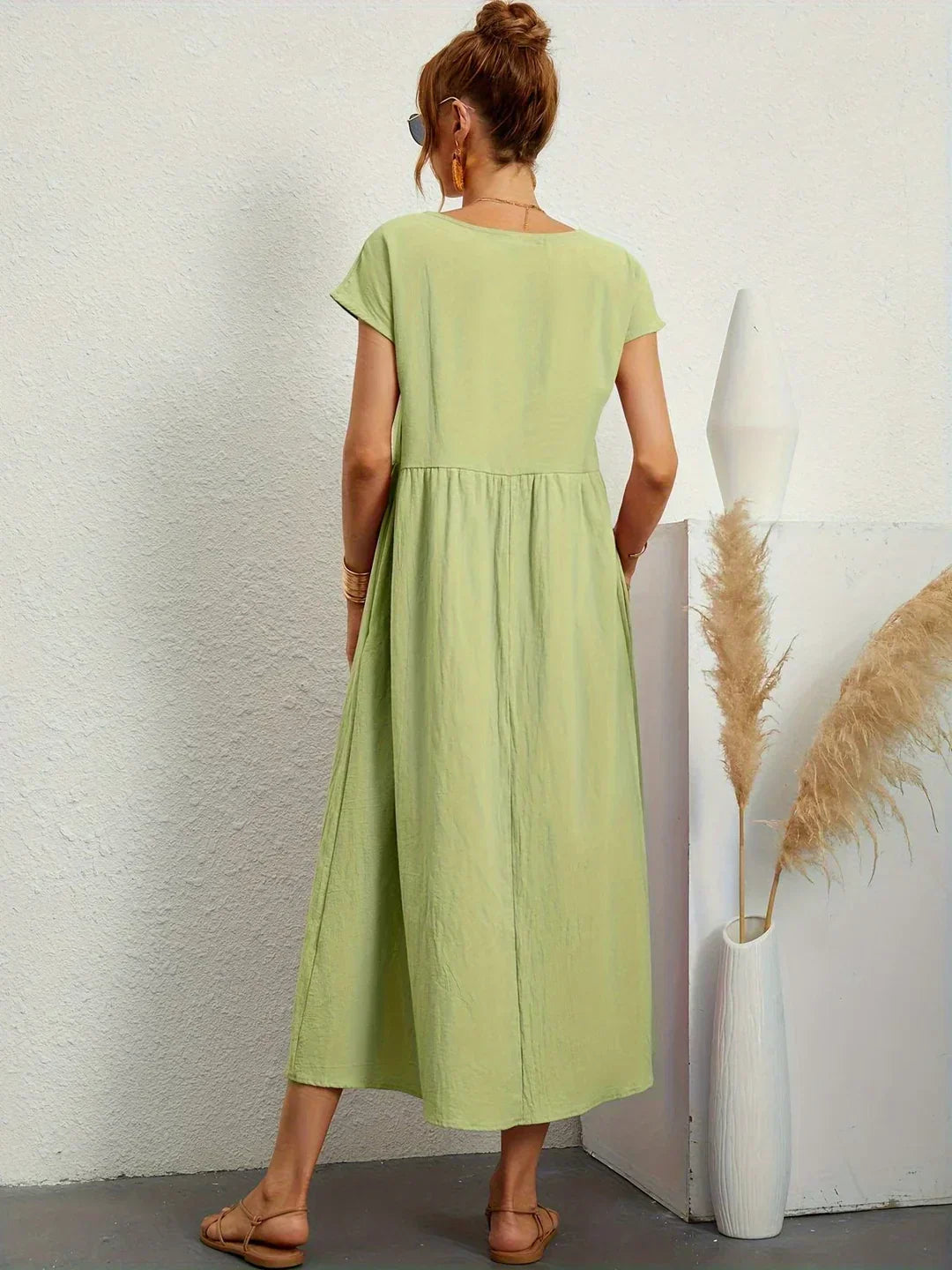 GABRIELLE™ - A Flowing Midi Dress with Timeless Elegance