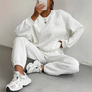 DALI™ - Comfy Long-Sleeve Sweatshirt and Sweatpants Set