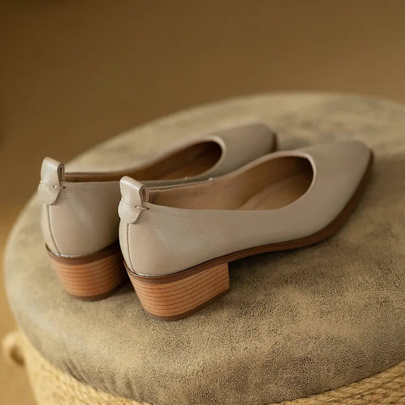 HELEN™ | Classic Pumps