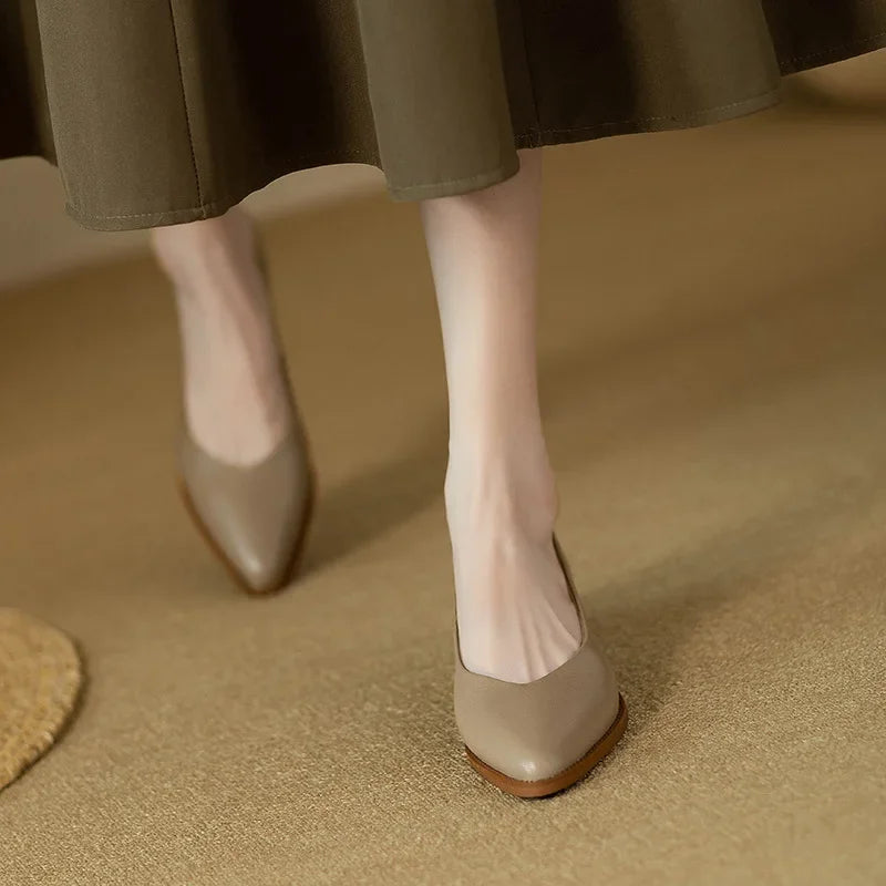 HELEN™ | Classic Pumps