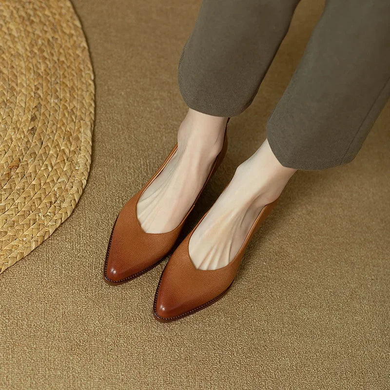 HELEN™ | Classic Pumps