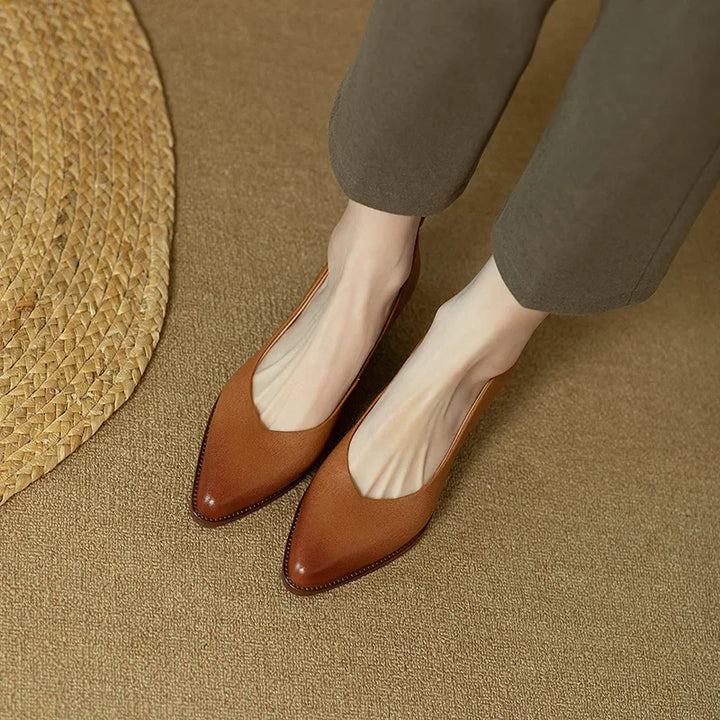 HELEN™ | Classic Pumps