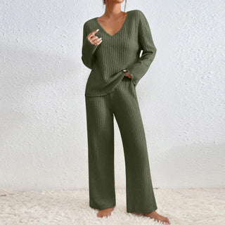 Selvarinnei | Two-piece V-neck Set