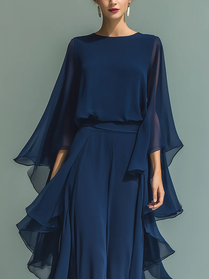 AURORA | Elegant Set with Ruffles