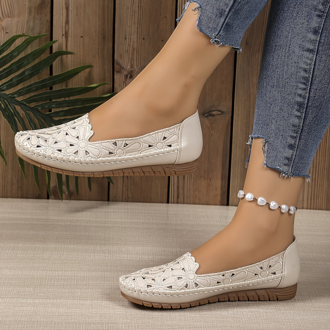 ANNE - Comfortable Lightweight Fashionable Shoes with Cut-Outs