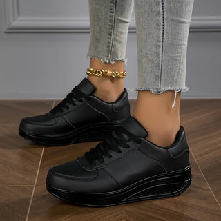 LAILA™ | Orthopedic Trainers on a Breathable Platform