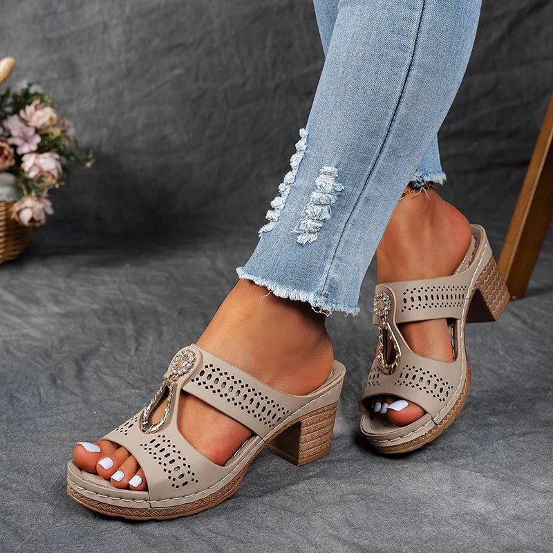 CROX | Isabelle Comfortable Orthopedic Sandals